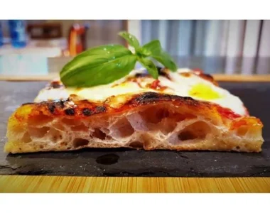 Pizza In Teglia Romana